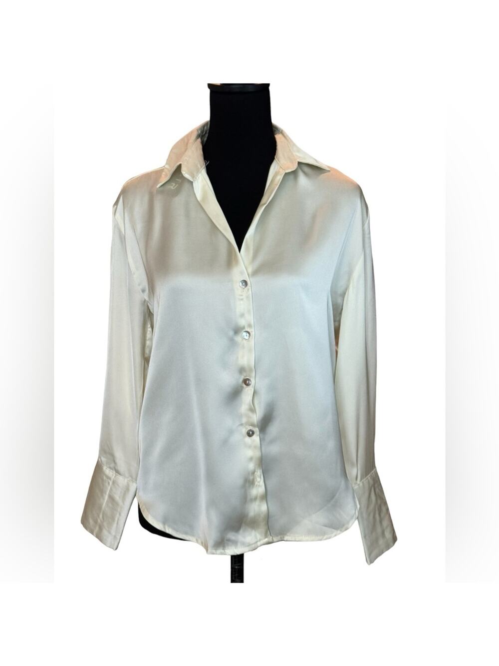 New  ~ VSTR ~ Long Sleeve Collared Button Up Shirt Size XS. FALL